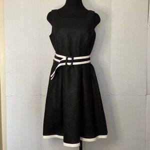 Talbots Women’s 100 % Linen, Black/White Dress Size 10P NWOT.
